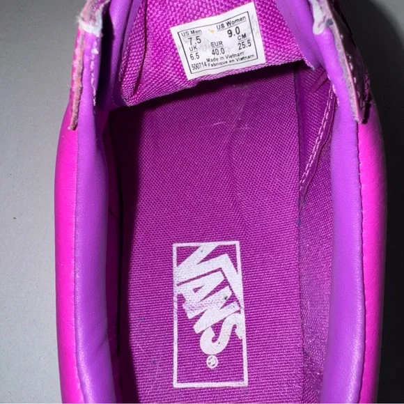 Vans Leather Old Skool Women's Fuchsia Sneakers - Picture 7 of 13